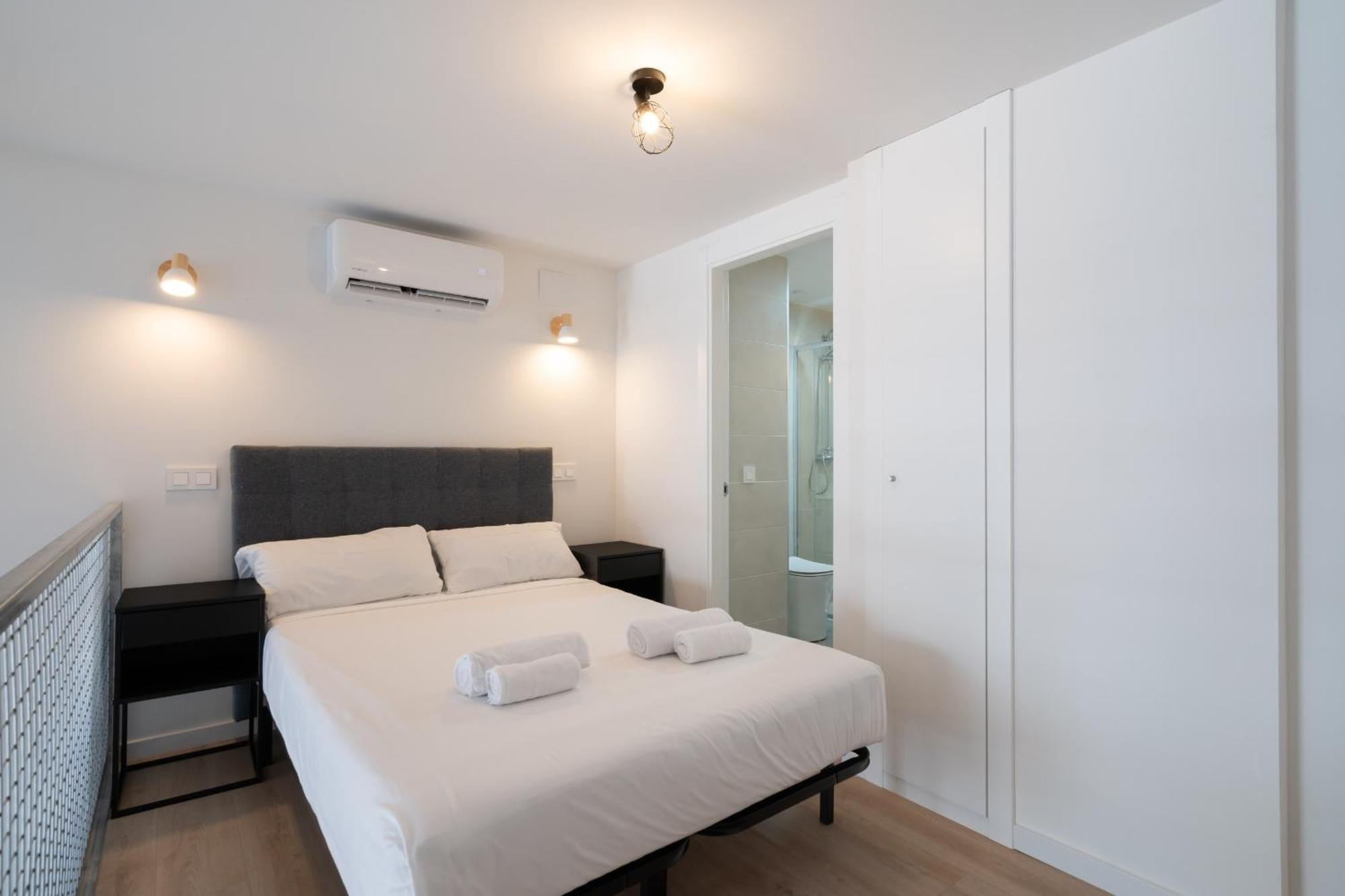 Loft Reformado Industrial Con Garaje Alquiler Temporal Leilighet Madrid Eksteriør bilde