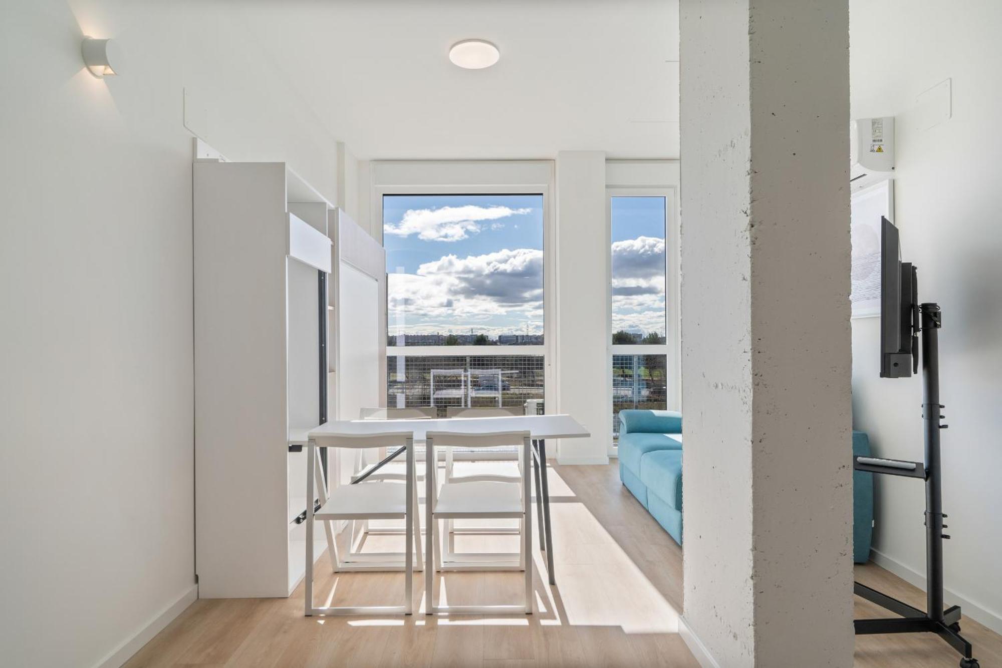 Loft Reformado Industrial Con Garaje Alquiler Temporal Leilighet Madrid Eksteriør bilde
