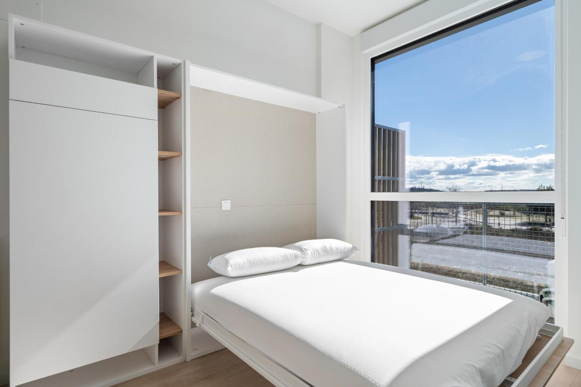 Loft Reformado Industrial Con Garaje Alquiler Temporal Leilighet Madrid Eksteriør bilde
