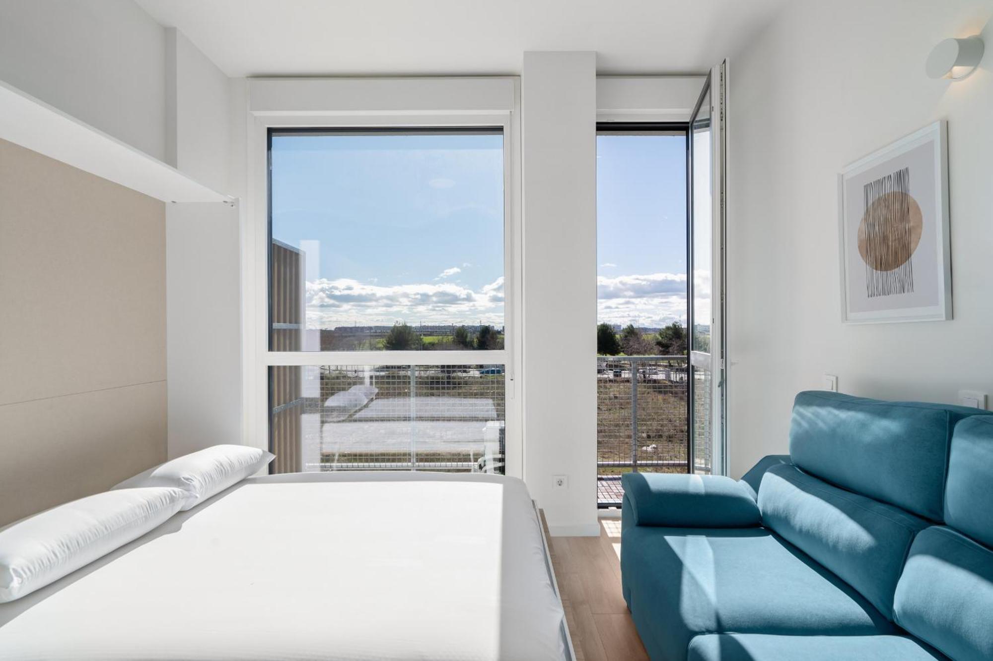 Loft Reformado Industrial Con Garaje Alquiler Temporal Leilighet Madrid Eksteriør bilde